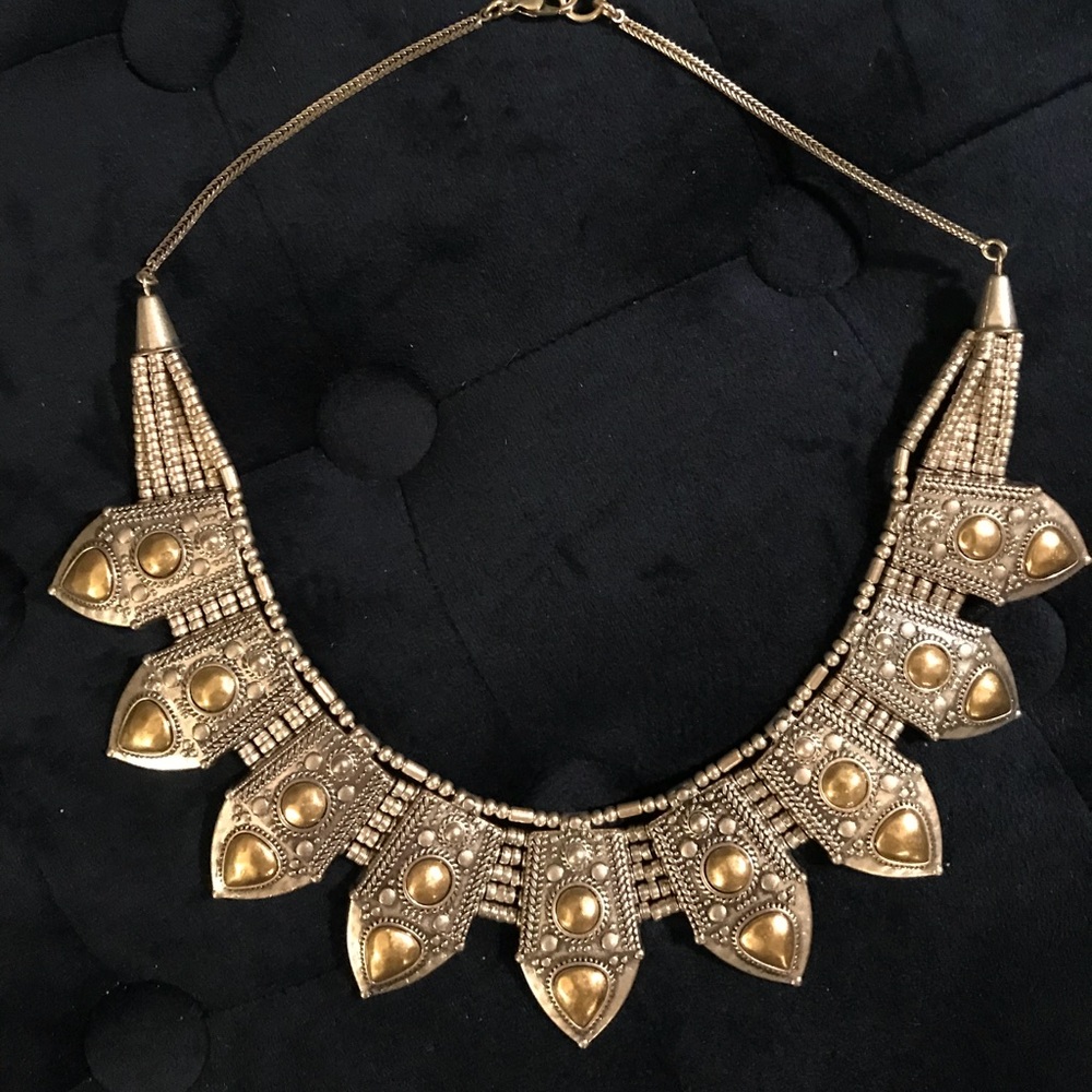 Statement necklace
